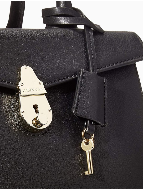 Cумка Calvin Klein Lock Leather Satchel