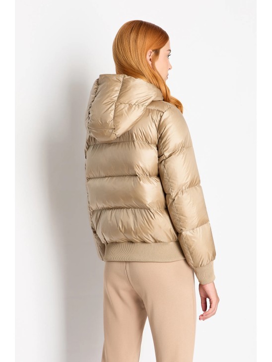 Куртка утепленная Armani Exchange Icon Period Beige Куртка утепленная Armani Exchange Icon Period Beige
