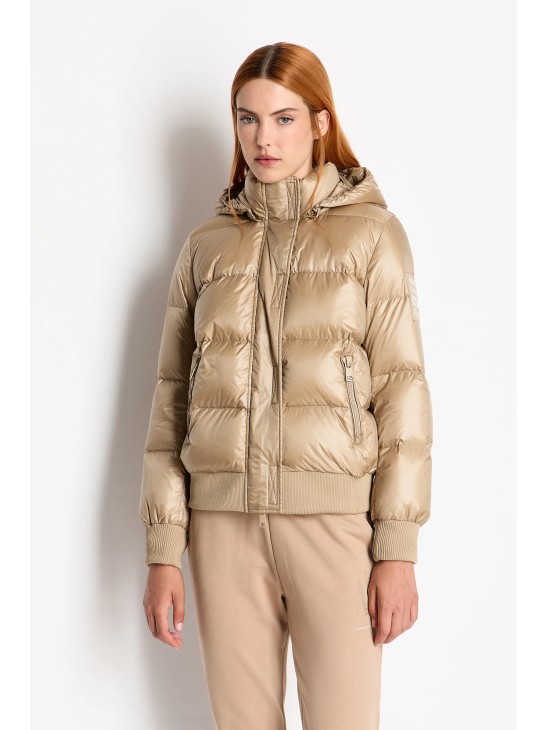 Куртка утепленная Armani Exchange Icon Period Beige Куртка утепленная Armani Exchange Icon Period Beige