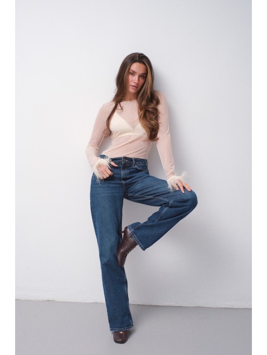 Логнслив сетка Laloca с перьями молочный