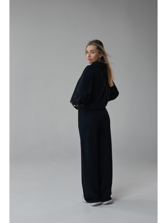 Костюм Marymax с эмблемой брюки клеш и поло на пуговицах черный