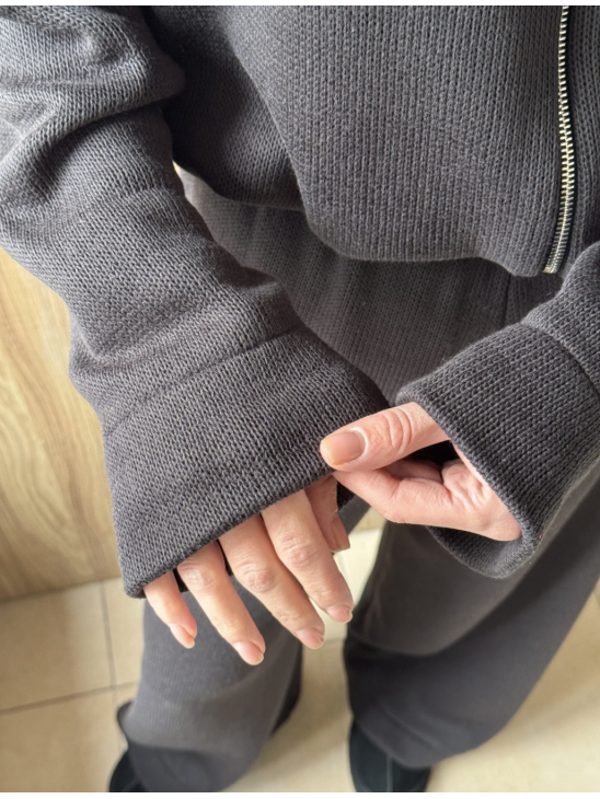 Вязаный костюм Kakao Brand черного цвета