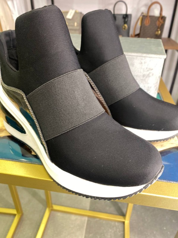 DKNY Borg-Slip on Sneak