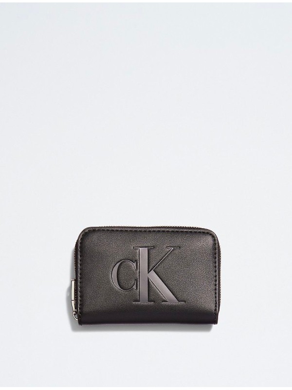 Женский кошелек Calvin Klein Sculpted Monogram mini Zip Wallet