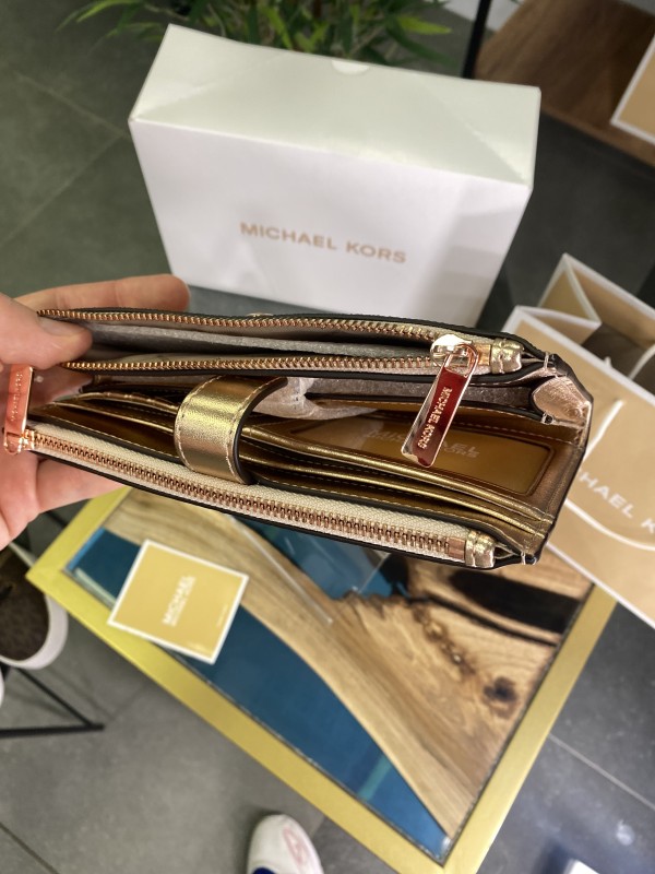 Michael Kors Jet Set Double Zip Rose Gold logo