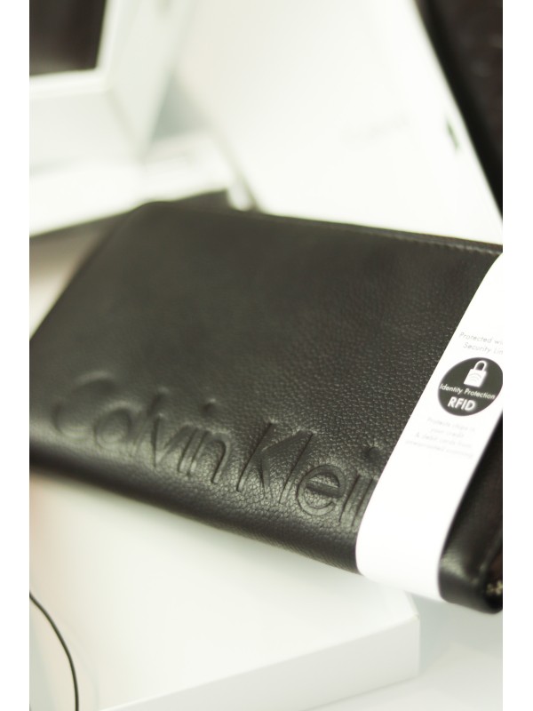 Кошелек Calvin Klein leather zip around Wallet Brown